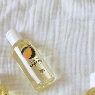 コスメキッチン(Cosme Kitchen)のママベビー　オイル　100ml(ベビーローション)