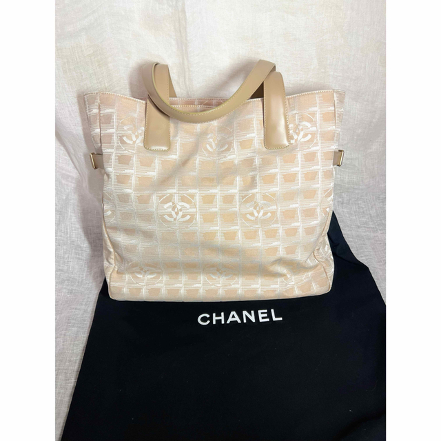 新しいプレセール 【新品未使用】CHANEL トートバッグ