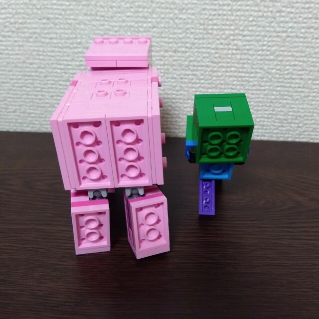 Lego(レゴ)のレゴ　マイクラ　ビッグフィグ　ブタとベビーゾンビ キッズ/ベビー/マタニティのおもちゃ(積み木/ブロック)の商品写真