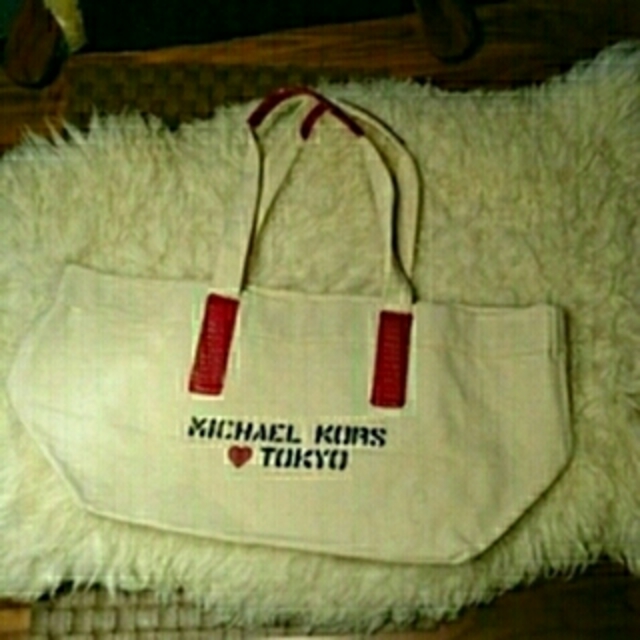 Michael Kors(マイケルコース)のマイケルコース トートバッグ ノベルティーMICHAEL KORS エコバッグ レディースのバッグ(トートバッグ)の商品写真