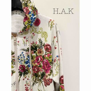 ハク(H.A.K)のH.A.K☆花柄パーカー(パーカー)