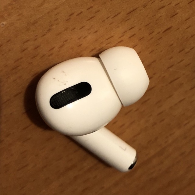 Apple(アップル)のAirPods Pro スマホ/家電/カメラのオーディオ機器(ヘッドフォン/イヤフォン)の商品写真