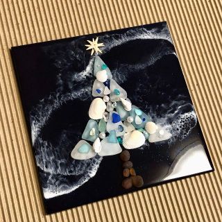 レジンアート　クリスマスツリー　シーグラス　貝　波　雪 オリジナル　一品物　海(アート/写真)