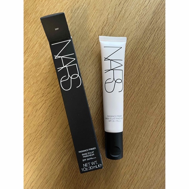 NARS(ナーズ)のhirahiro様専用【新品未使用】NARS ラディアンスプライマー  コスメ/美容のベースメイク/化粧品(化粧下地)の商品写真