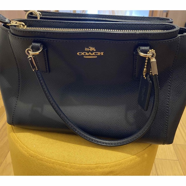 COACH(コーチ)のコーチ ハンドバック　ネイビー レディースのバッグ(ハンドバッグ)の商品写真