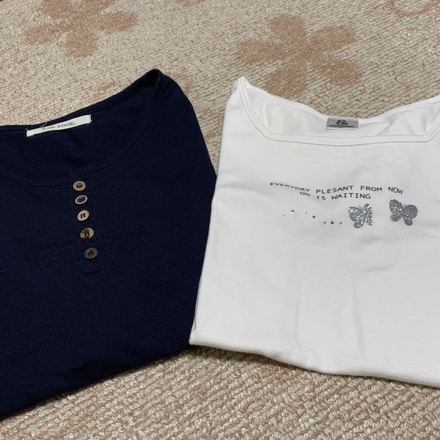 レディースTシャツ　2枚セット レディースのトップス(Tシャツ(長袖/七分))の商品写真