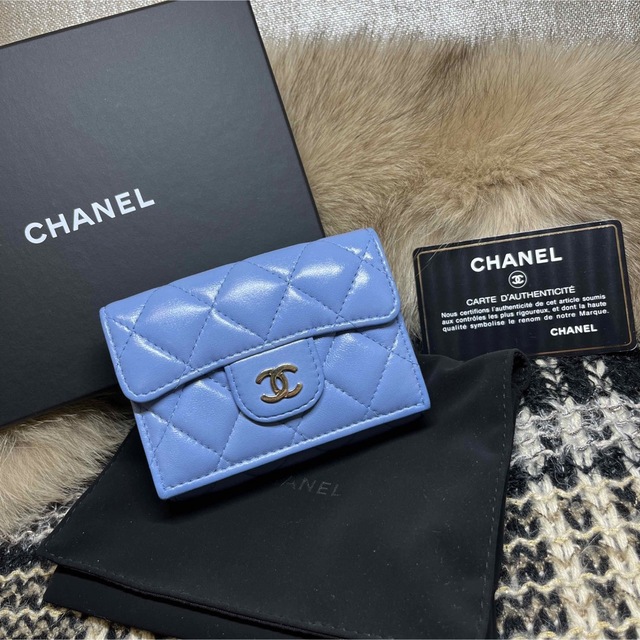 新版 CHANEL - マトラッセ☆クラシックフラップ 三つ折り財布 超美品 ...