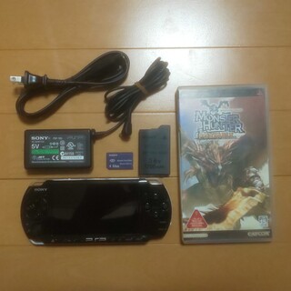 プレイステーションポータブル(PlayStation Portable)の[予約済み]（管82）PSP-3000（ブラック、修理品）すぐ遊べるセット(携帯用ゲーム機本体)