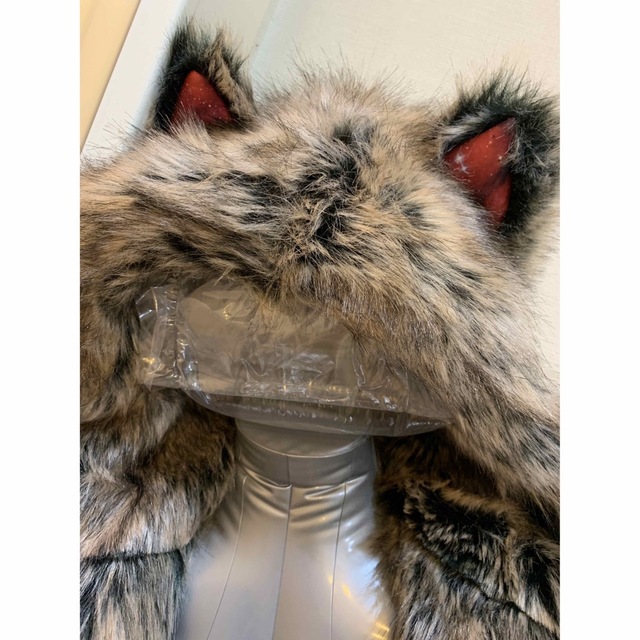 【美品】SPIRIT HOODS 猫耳フードつきフェイクファーコート ウルフ レディースのジャケット/アウター(毛皮/ファーコート)の商品写真