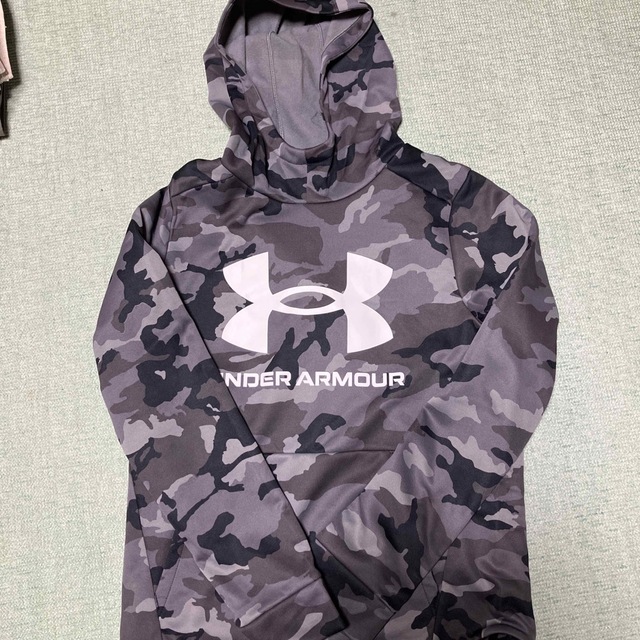 UNDER ARMOUR(アンダーアーマー)のアンダーアーマー  パーカー YLG スポーツ/アウトドアの野球(ウェア)の商品写真