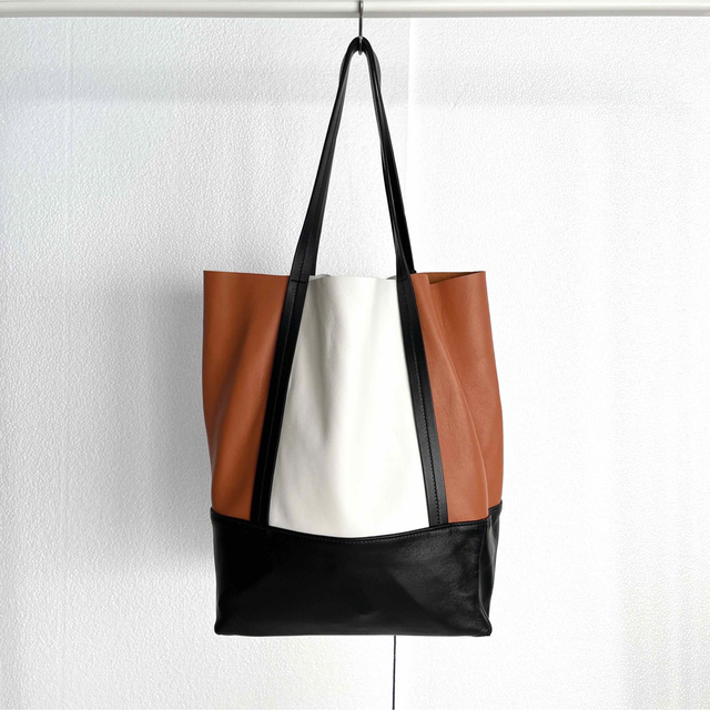 美品 ネミカ リアルムートンノーカラー ロングコート ラムスキンレザー