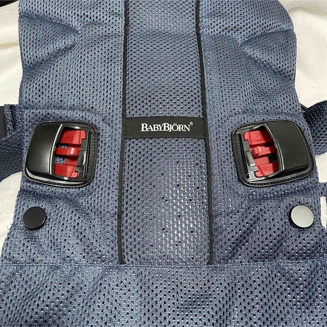 【極美品】BABY BJORNベビービョルン 抱っこひも ONE メッシュタイプ