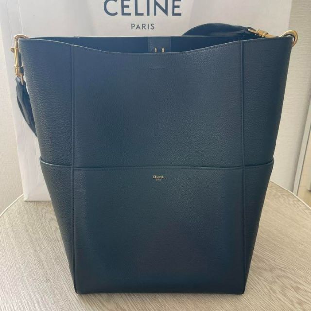 celine - 【未使用品】セリーヌ　サングルバケット　ブラック