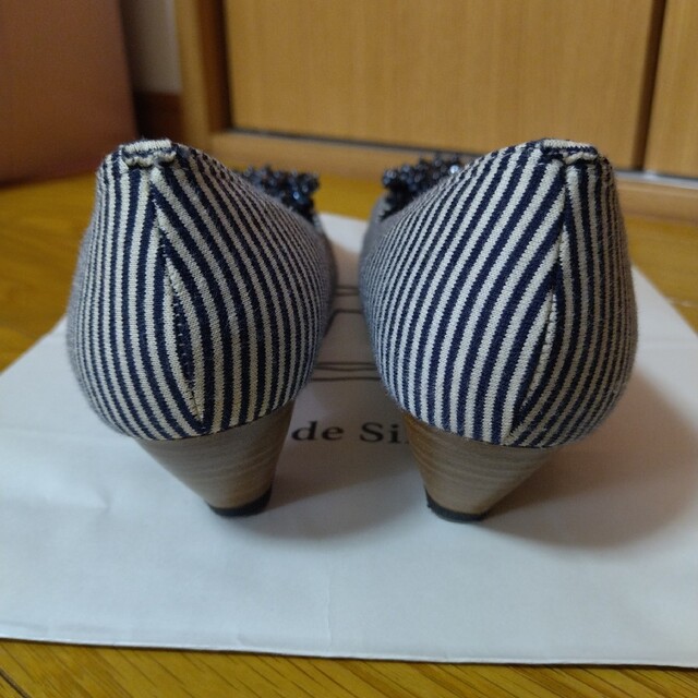 ESPERANZA(エスペランサ)のエスペランサ　ローヒールパンプス レディースの靴/シューズ(ハイヒール/パンプス)の商品写真