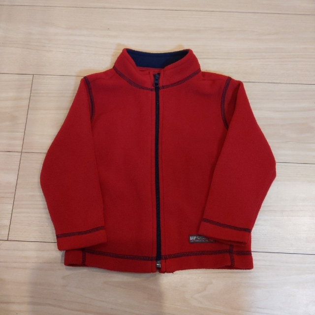 babyGAP(ベビーギャップ)のbaby　Gap　フリース　90サイズ キッズ/ベビー/マタニティのキッズ服男の子用(90cm~)(ジャケット/上着)の商品写真