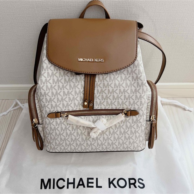 国産品 新品 未使用 MICHAEL KORS マイケルコース リュック バニラ