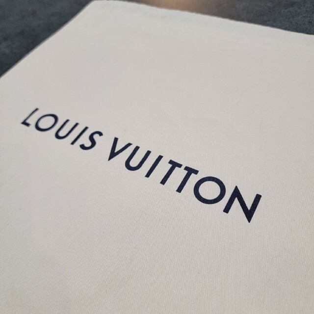 LOUIS VUITTON(ルイヴィトン)の確実本物  louisvuitton  保存袋 レディースのバッグ(ショップ袋)の商品写真