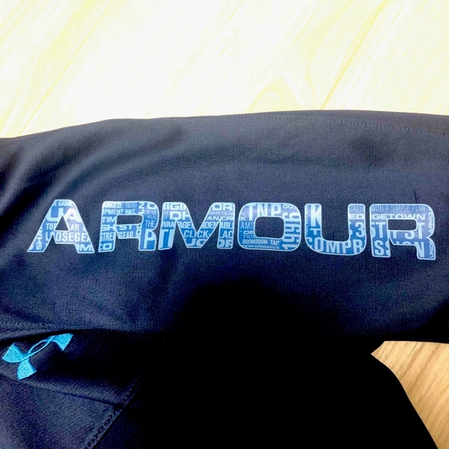 UNDER ARMOUR(アンダーアーマー)のアンダーアーマー　ジャージ140〜150cm キッズ/ベビー/マタニティのキッズ服男の子用(90cm~)(ジャケット/上着)の商品写真