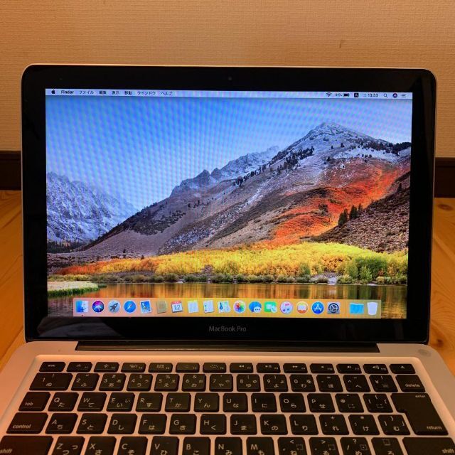 Apple Macbook 13.3インチ Mid 2010