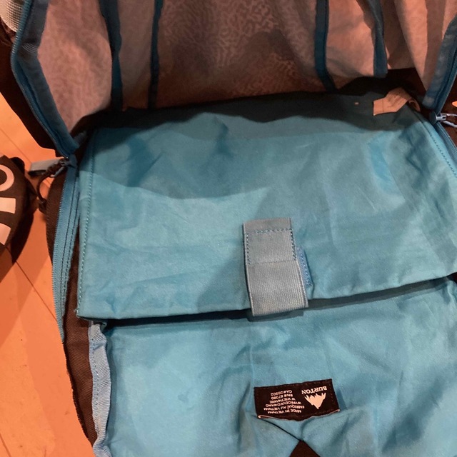 BURTON(バートン)のバートン　バックパック　リュック 28〜30Ｌ レディースのバッグ(リュック/バックパック)の商品写真