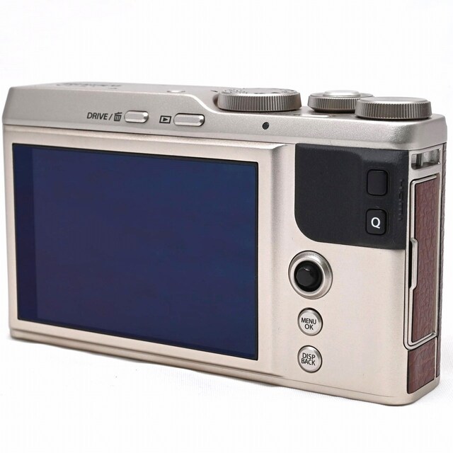 富士フイルム(フジフイルム)のFUJIFILM XF10 シャンパンゴールド スマホ/家電/カメラのカメラ(コンパクトデジタルカメラ)の商品写真
