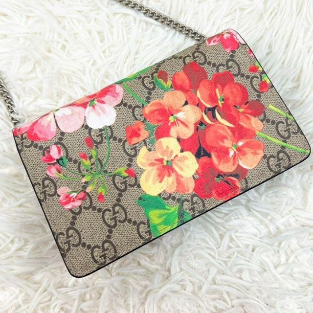 がとても Gucci - 超希少/未使用に近い♥グッチ チェーンショルダー
