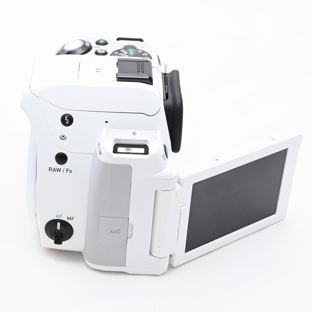 PENTAX(ペンタックス)のPENTAX K-S2 ボディ ホワイト スマホ/家電/カメラのカメラ(デジタル一眼)の商品写真