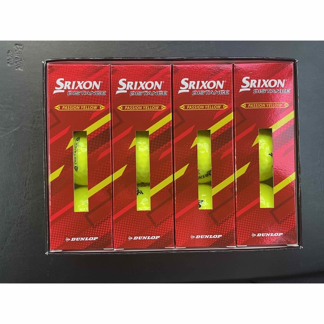 Srixon(スリクソン)のスリクソン　ディスタンス　ゴルフボール黄色 チケットのスポーツ(ゴルフ)の商品写真