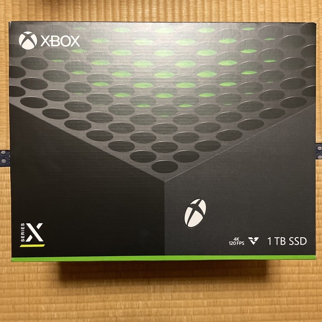 Xbox(エックスボックス)の【新品•未開封】Microsoft Xbox Series X エンタメ/ホビーのゲームソフト/ゲーム機本体(家庭用ゲーム機本体)の商品写真