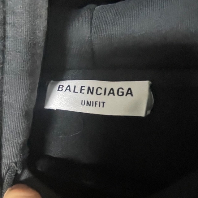 Balenciaga(バレンシアガ)のバレンシアガ　オーバーサイズ　パーカー メンズのトップス(パーカー)の商品写真