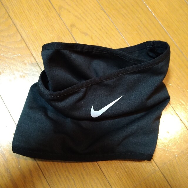 NIKE(ナイキ)の☆美品☆ナイキNIKEあったか ネックウォーマー黒反射 リフレクター付　メンズ メンズのファッション小物(ネックウォーマー)の商品写真