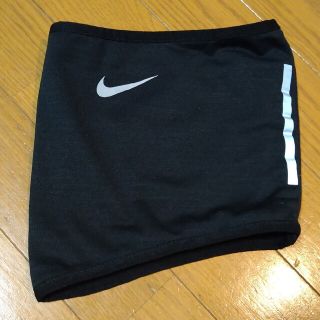 ナイキ(NIKE)の☆美品☆ナイキNIKEあったか ネックウォーマー黒反射 リフレクター付　メンズ(ネックウォーマー)