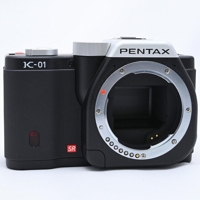 PENTAX(ペンタックス)のPENTAX K-01 レンズキット ブラック スマホ/家電/カメラのカメラ(ミラーレス一眼)の商品写真