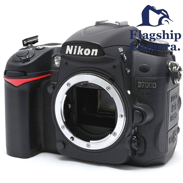 【美品】ニコン Nikon D7000　ボディ《ショット数わずか1748回！》