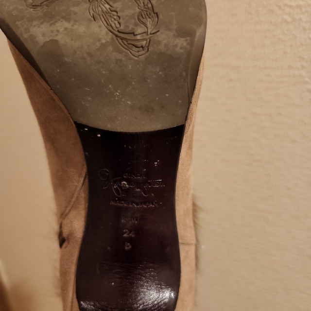 GINZA Kanematsu(ギンザカネマツ)のミンクファー付き　ショートブーツ レディースの靴/シューズ(ブーツ)の商品写真