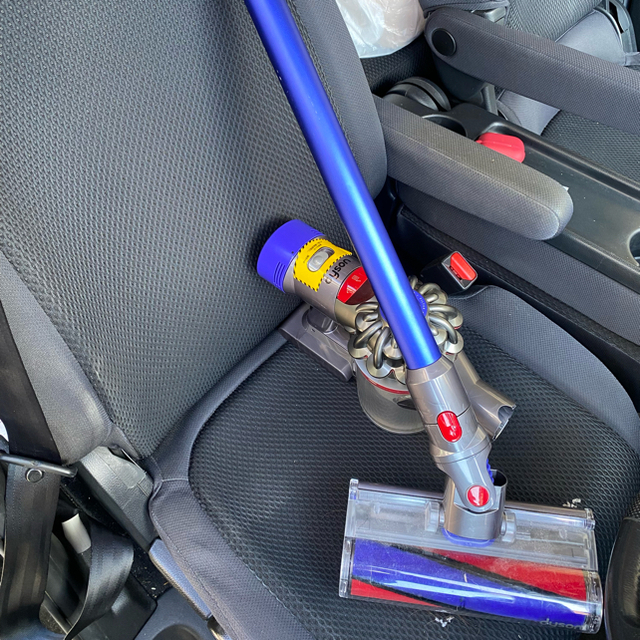 ダイソン Dyson V8