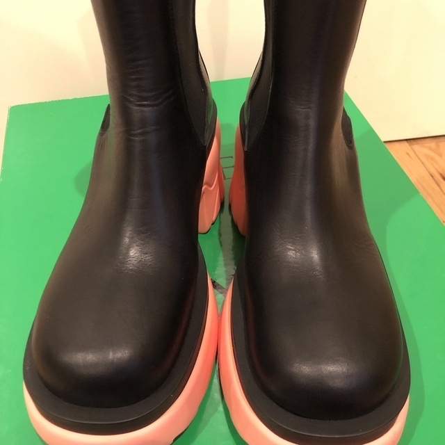 新品 最低価格の 美品⭐︎Bottega Veneta VENETA ⭐︎フラッシュブーツ
