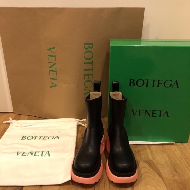 最新入荷 Veneta Bottega - ショートブーツ 美品ボッテガヴェネタ