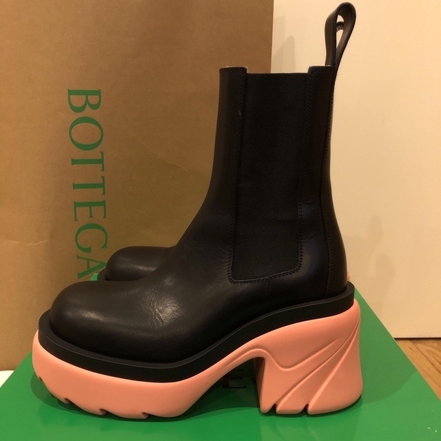 とっておきし福袋 Bottega Veneta - 美品ボッテガヴェネタ フラッシュ