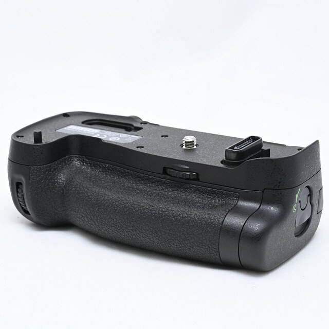 Nikon マルチパワーバッテリーパック MB-D17