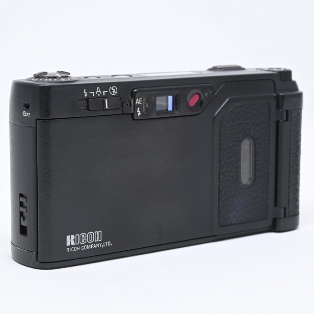 RICOH(リコー)のRICOH GR1V DATE ブラック スマホ/家電/カメラのカメラ(フィルムカメラ)の商品写真