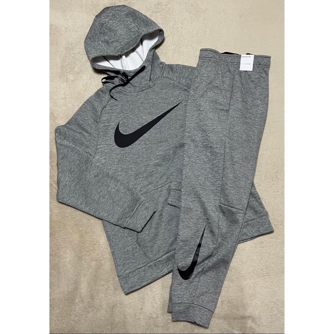 NIKE(ナイキ)の[新品] ナイキ スウッシュメンズ 上下 セット メンズのトップス(パーカー)の商品写真