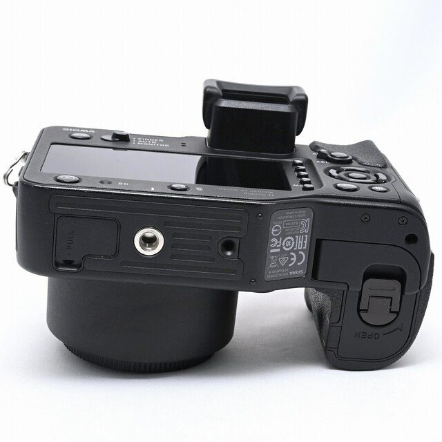 SIGMA(シグマ)のSIGMA sd Quattro H スマホ/家電/カメラのカメラ(ミラーレス一眼)の商品写真