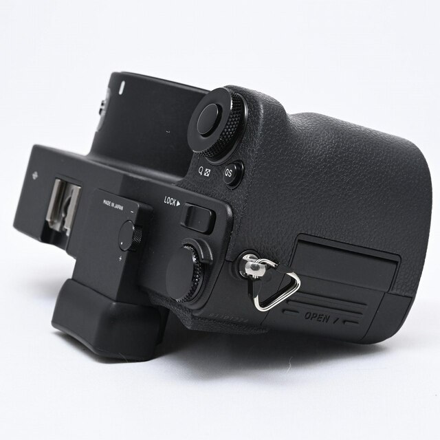 SIGMA(シグマ)のSIGMA sd Quattro スマホ/家電/カメラのカメラ(ミラーレス一眼)の商品写真