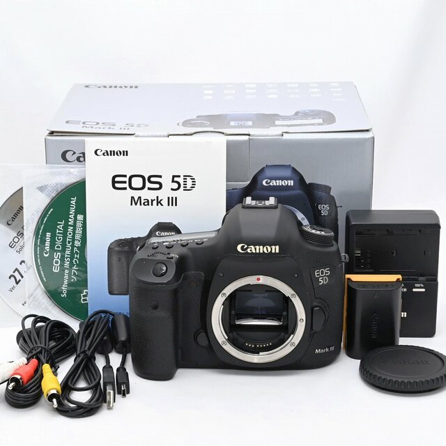 驚きの価格 Canon - CANON EOS 5D Mark III ボディ デジタル一眼