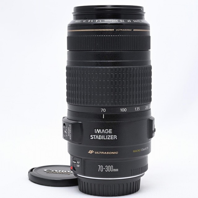 CANON EF70-300mm F4-5.6 IS USM 4