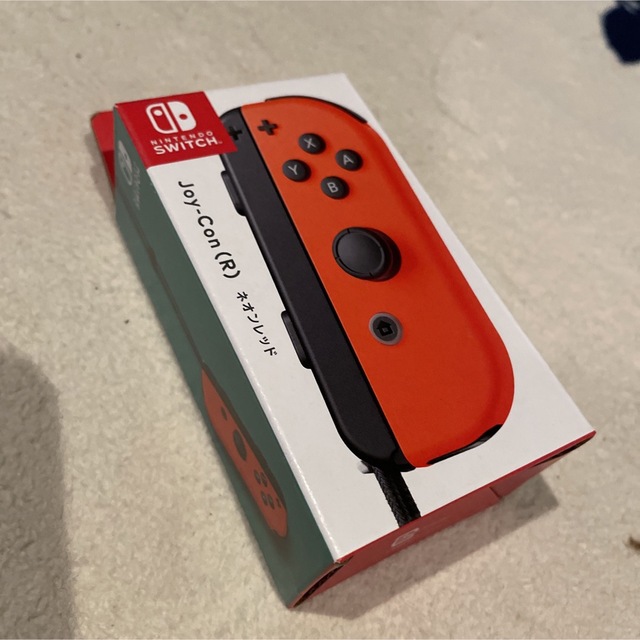 ジョイコン　ニンテンドースイッチ　ネオンレッド