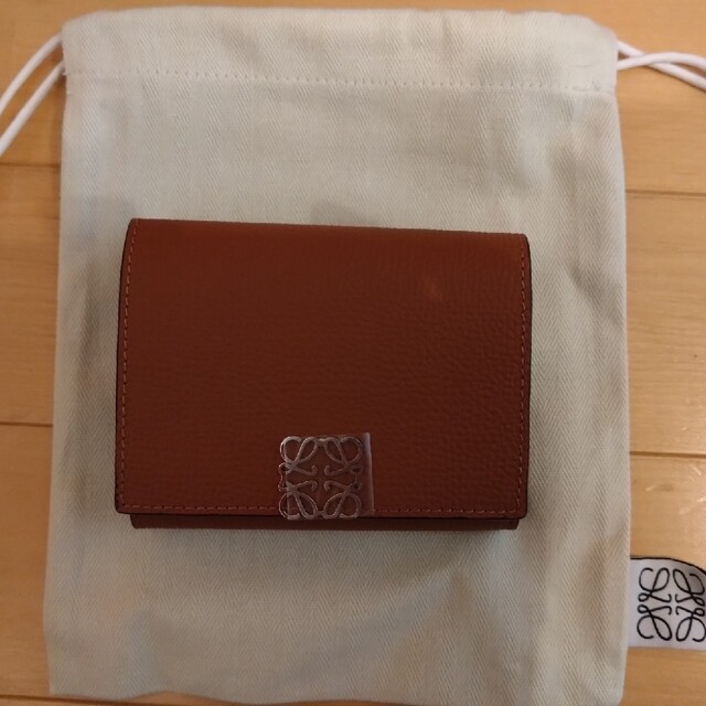在庫処分セール 【新品未使用】LOEWE 長財布 革 茶色 itacr.com