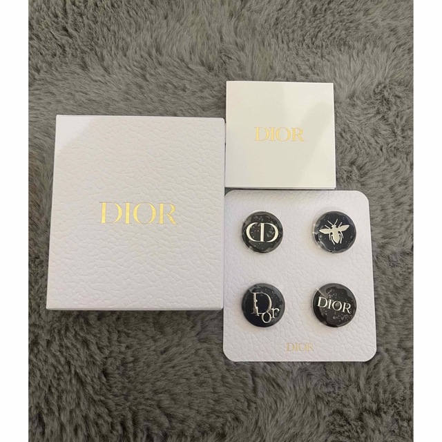 Dior - 値下げ🉐ディオール/Dior/ピンバッジ/ノベルティー/2022/新品未使用の通販 by MAYU's shop｜ディオールならラクマ