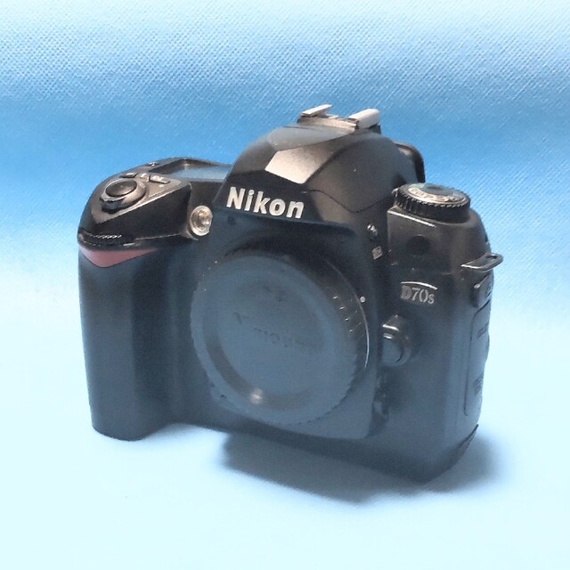 Nikon(ニコン)のNikon D70s【動作確認済】★ショット数3231★ スマホ/家電/カメラのカメラ(デジタル一眼)の商品写真